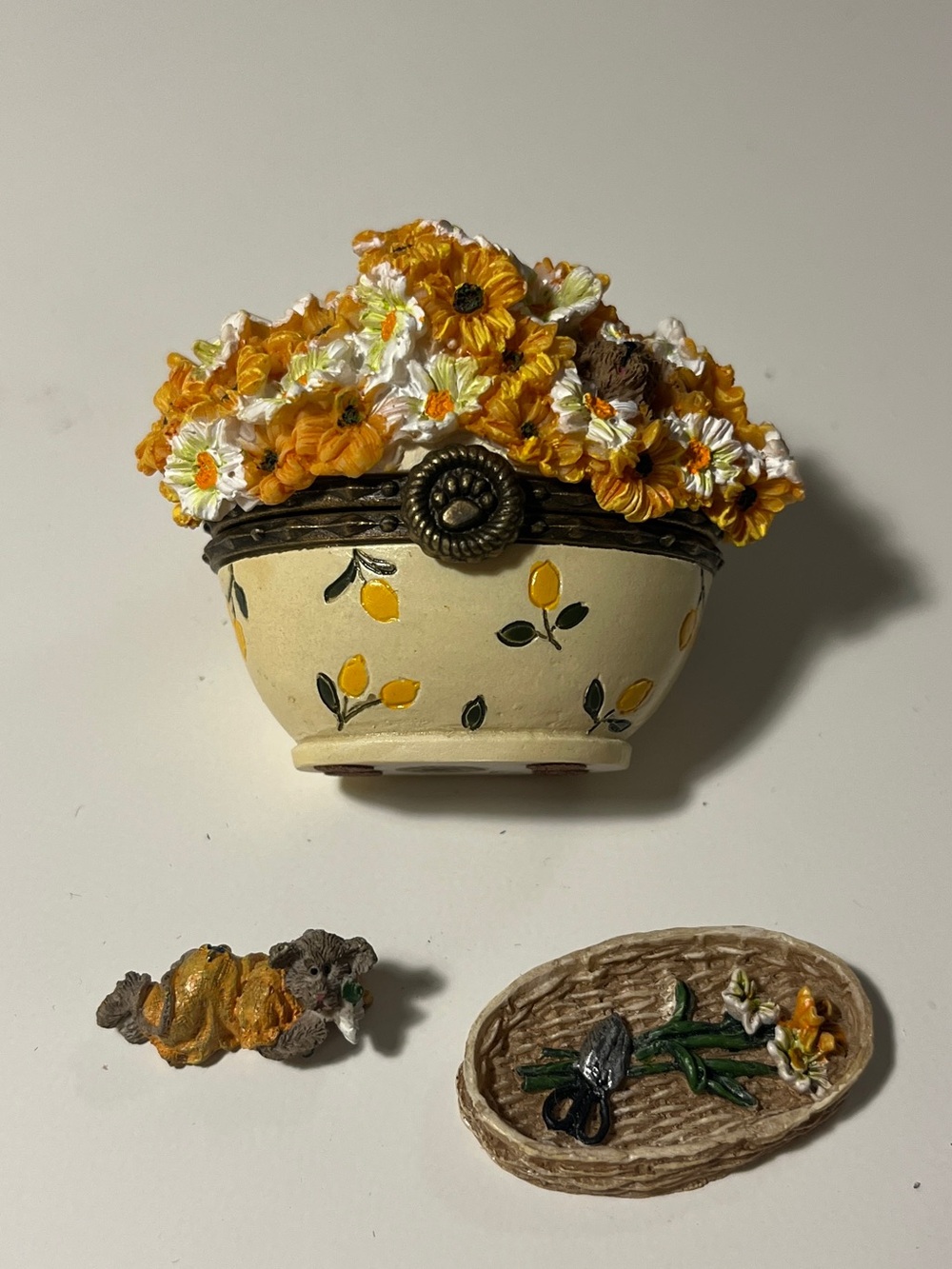 Boyd’s Bears Treasure Box Momma's Sunny Bouquet with Daisy McNibble